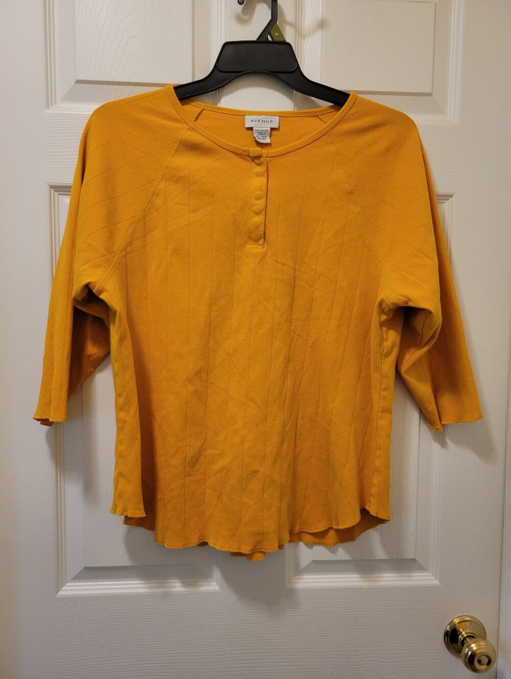 Womens Sz. 18/20 Knit Henley Top